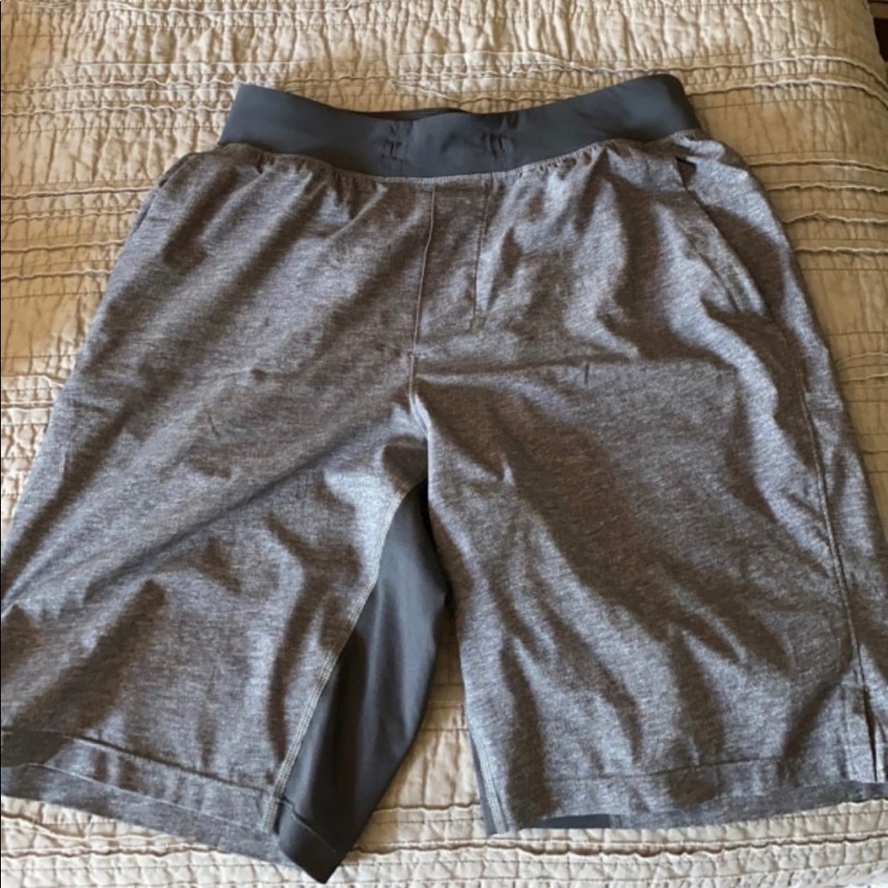 Lululemon T.H.E. THE 9” Linerless Short in grey